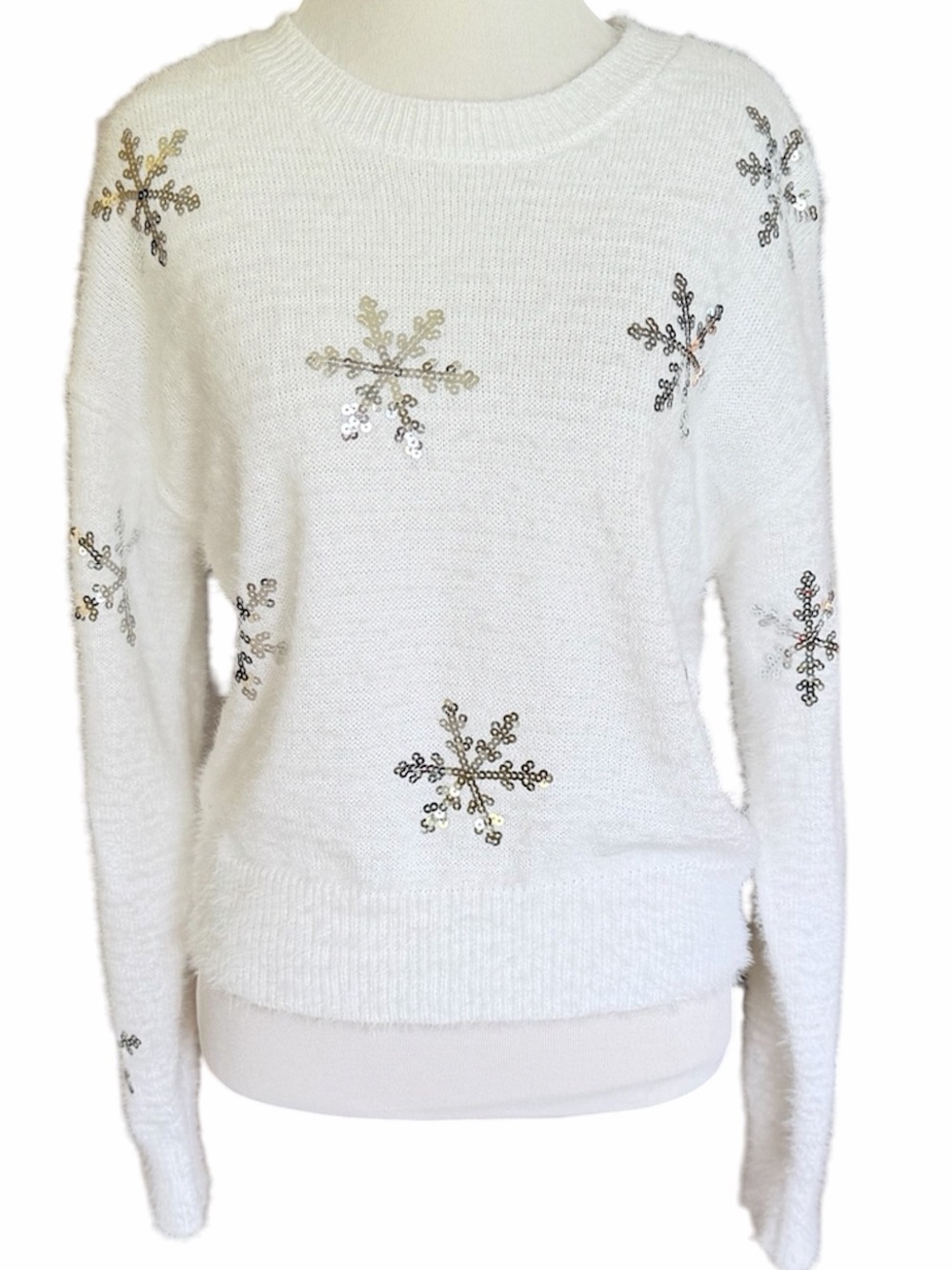 DEREK HEART White Sequin Snowflake Sweater